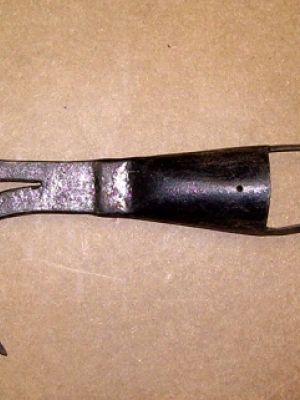Wahrscheinlich schon seit/ab Gründung der Wehr (1901) im Einsatz und damit der älteste noch vorhandene Ausrüstungsgegenstand.