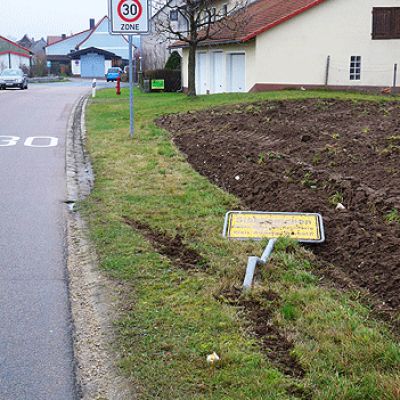 Der Nikolaus war mit seinem Schlitten zu Besuch in Siebeneichen.